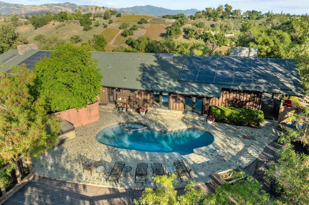 Property photo 3 of 10 <Alttext/>