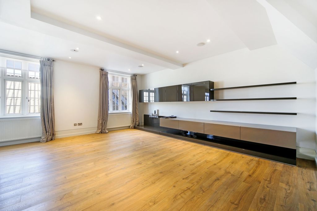 Property photo 2 of 7 Ph7_657876