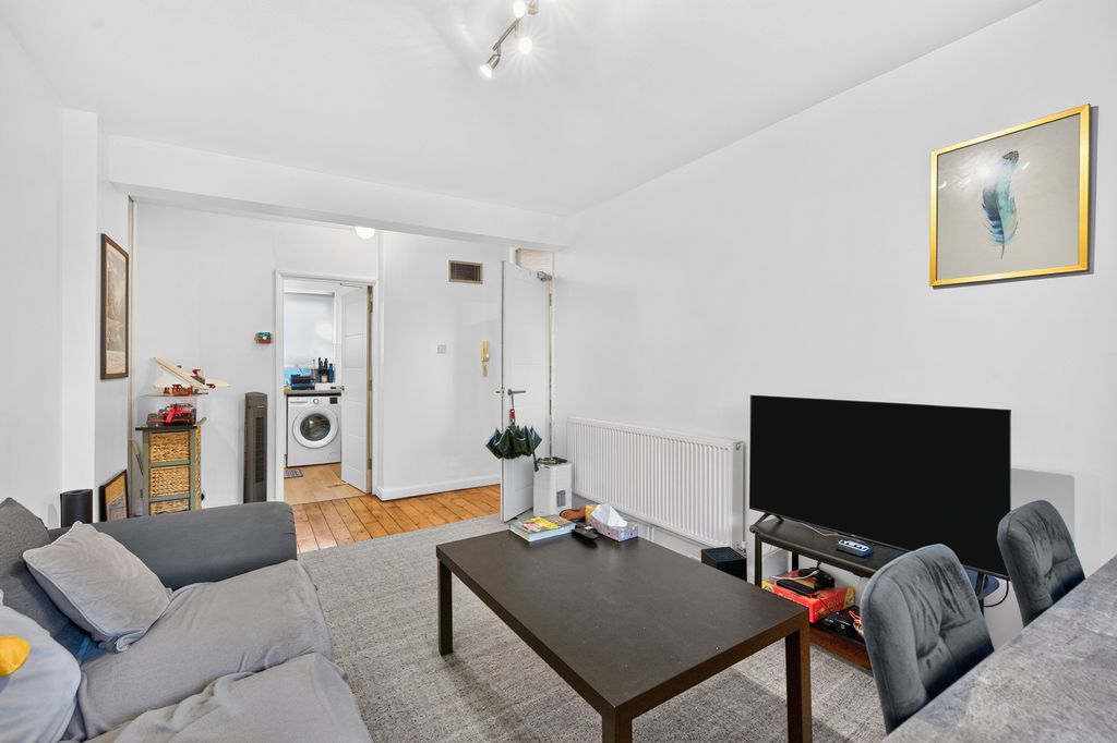 Property photo 2 of 9 Pbox-Img.Jpg