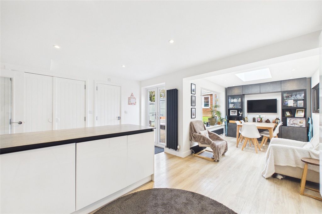 Property photo 2 of 11 Picture No. 06