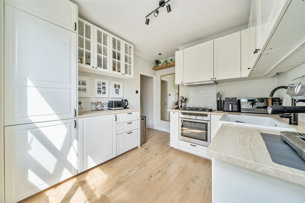 Property photo 1 of 12 1340944-9-68A874E8cd1Fe.Jpg