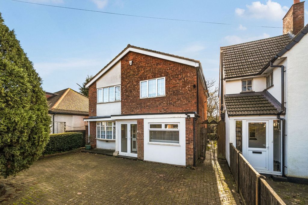 Property photo 1 of 19 1405715-19-698329...