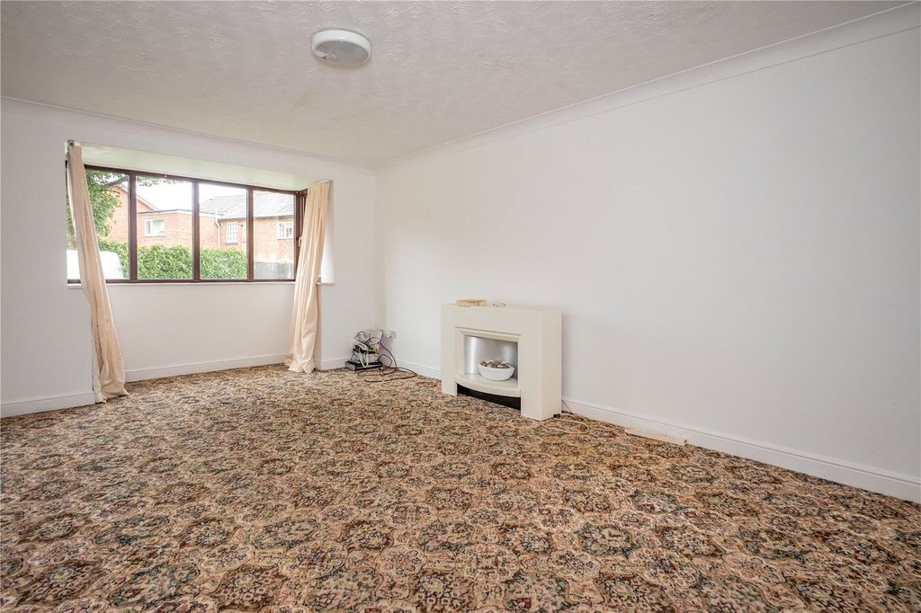 Property photo 2 of 12 Picture No. 10