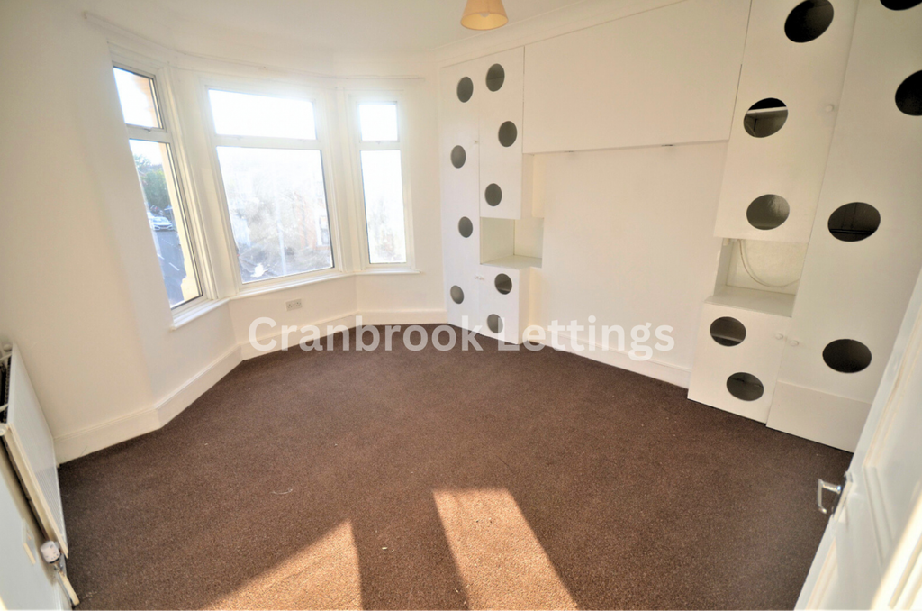 Property photo 3 of 11 Gallery