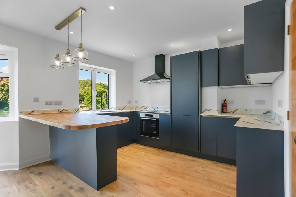 Property photo 3 of 21 296A9246F