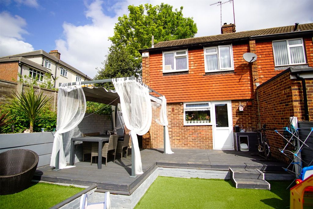 Property photo 2 of 21 Picture No. 18