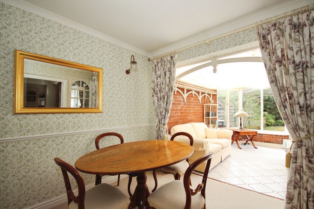 Property photo 3 of 13 Photo