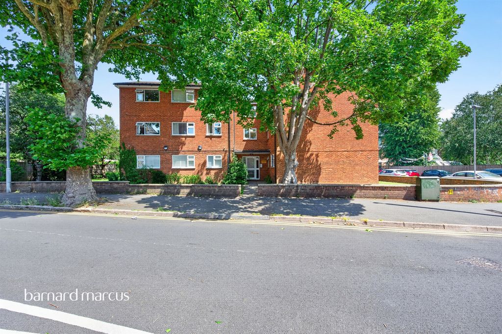 Property photo 2 of 7