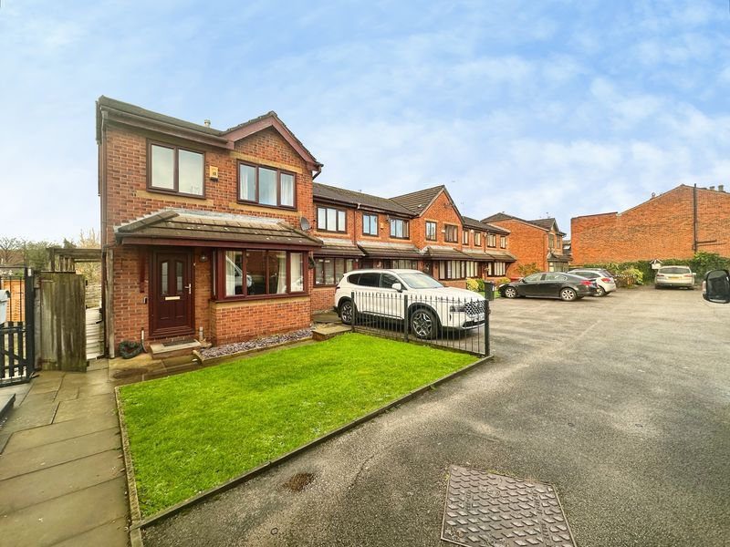 Property photo 1 of 17 External