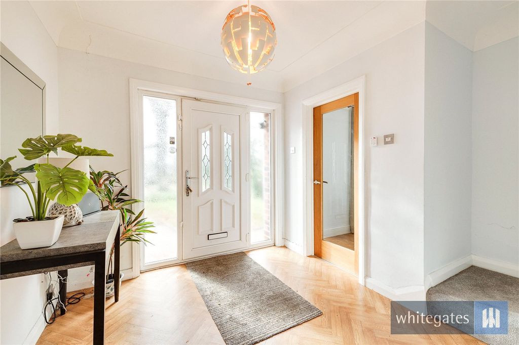 Property photo 3 of 30 Picture No. 04