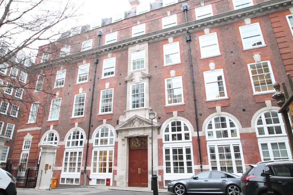 Property photo 1 of 2