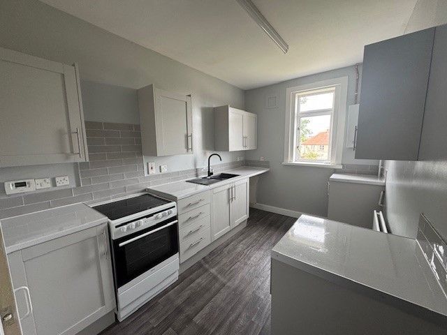 Additional image 4 of 3 bed flat to rent49 King Street, Kirkcaldy KY2