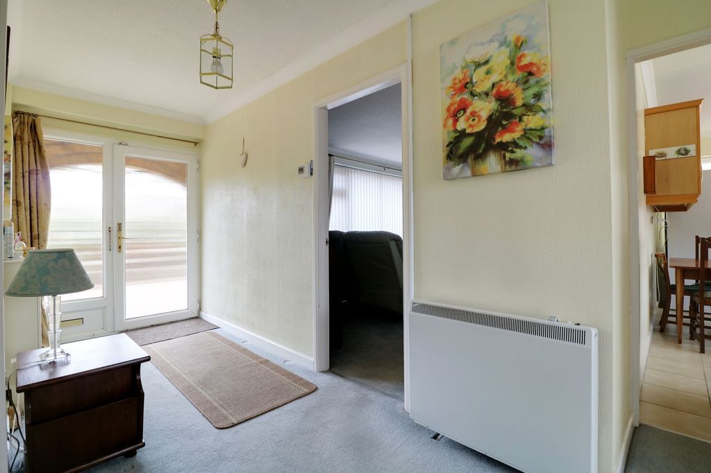 Property photo 2 of 20 Photo 12