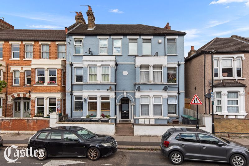 Property photo 3 of 15 Photo 17