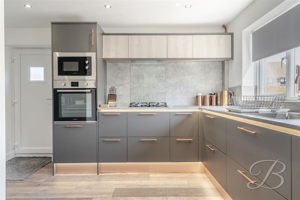 Property photo 2 of 29 Ccltd-10.Jpg