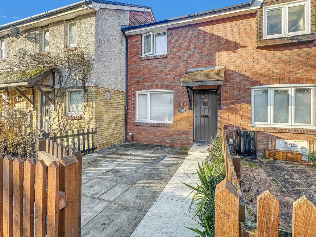 Property photo 1 of 6