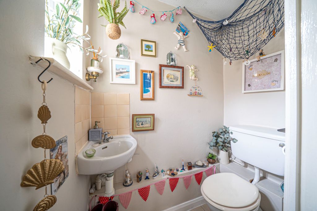 Property photo 3 of 21