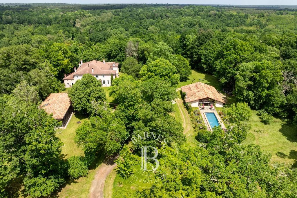 Property photo 3 of 49