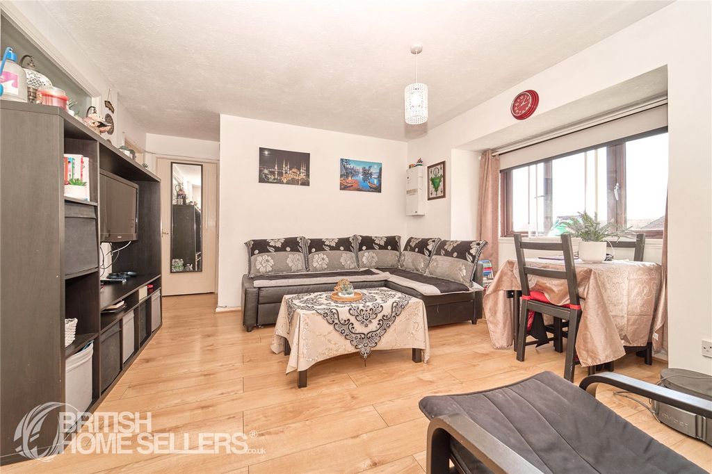 Property photo 3 of 15 Picture No. 13