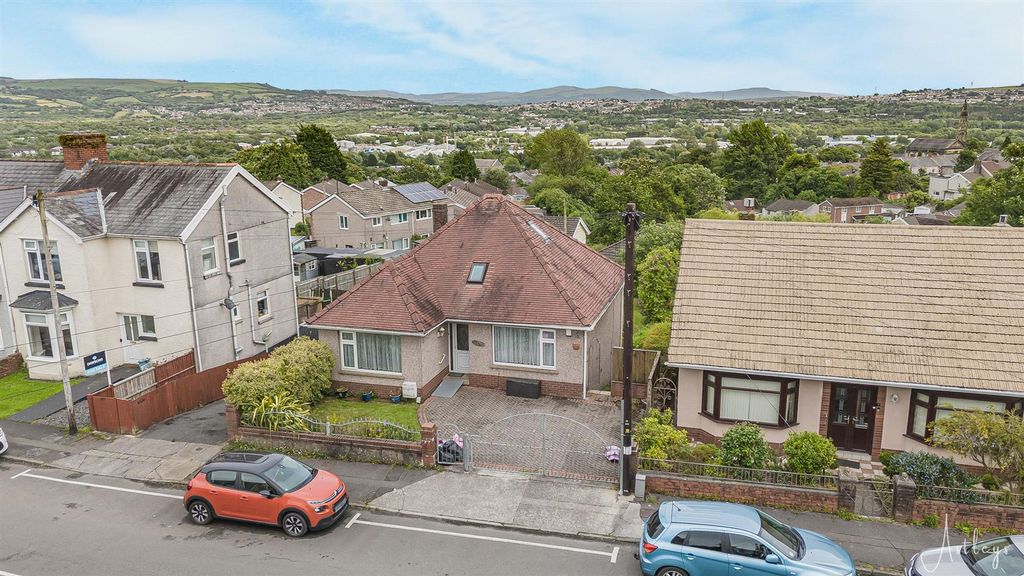 Property photo 1 of 17 17-Dji_20260612165229_00521_D.Jpg