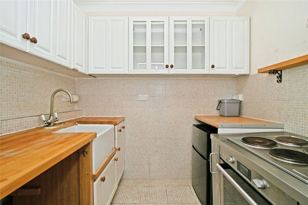 Property photo 2 of 15 Kitchen