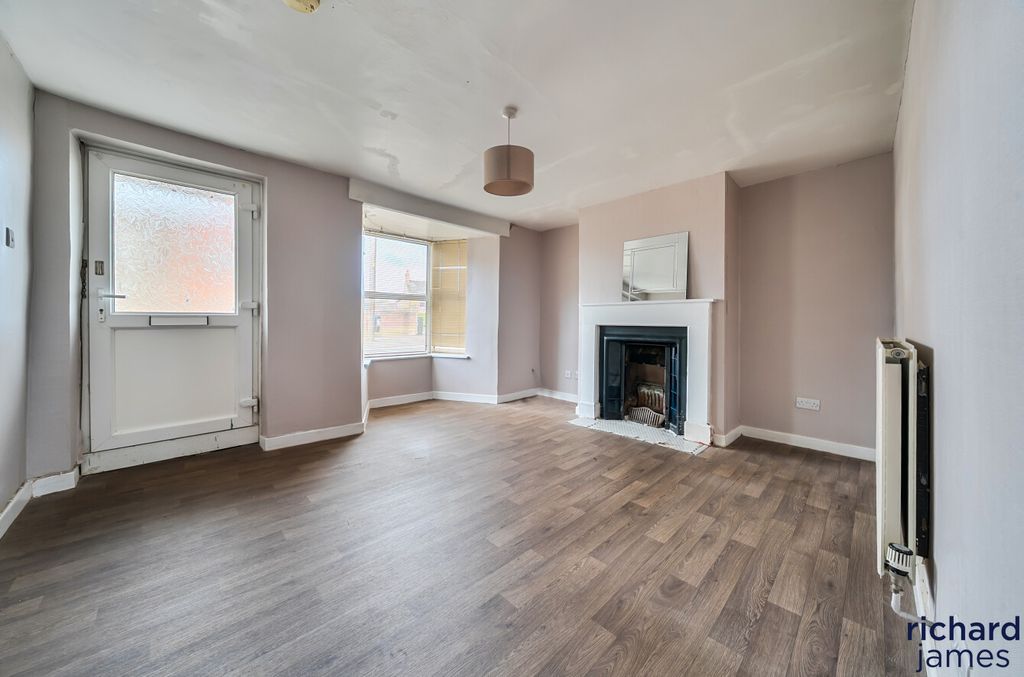 Property photo 3 of 12 012676d2Fd7d4020Bafa9488209Bb4d9