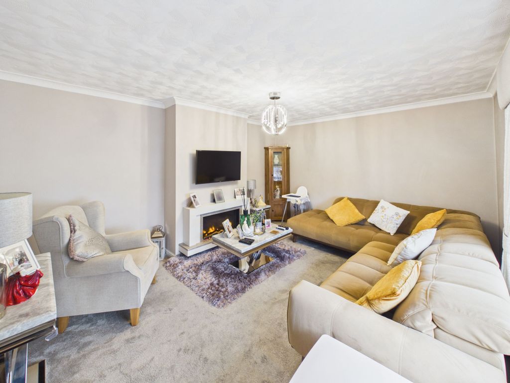 Property photo 3 of 22