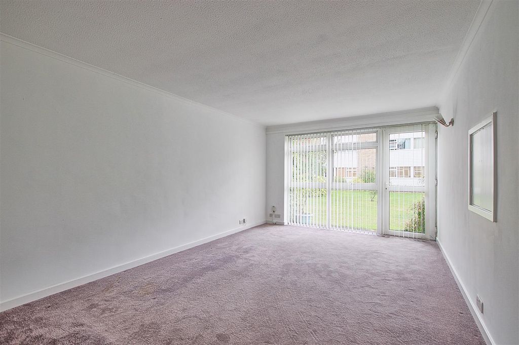 Property photo 2 of 8 Living Room.Jpg