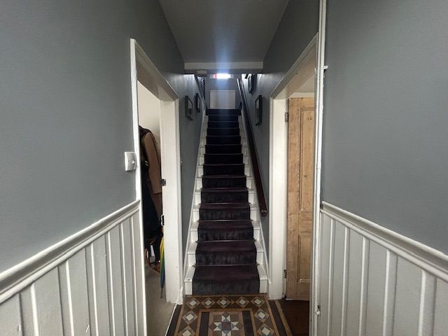 Property photo 2 of 9 Entrance Hall