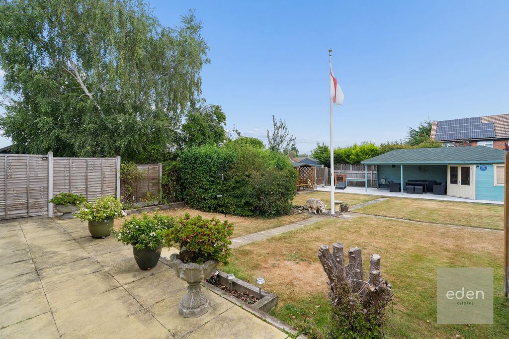 Property photo 2 of 22