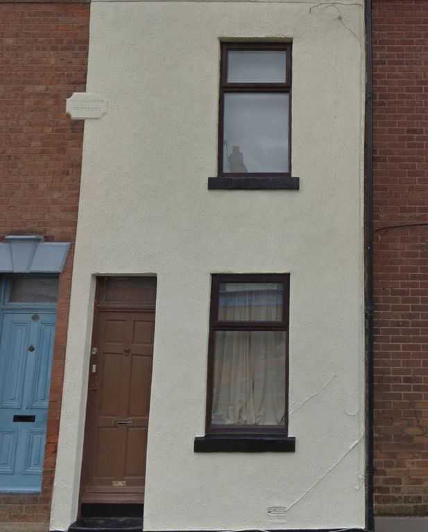 Property photo 1 of 9