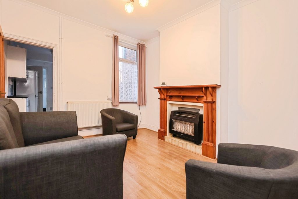 Property photo 2 of 15 Living Room