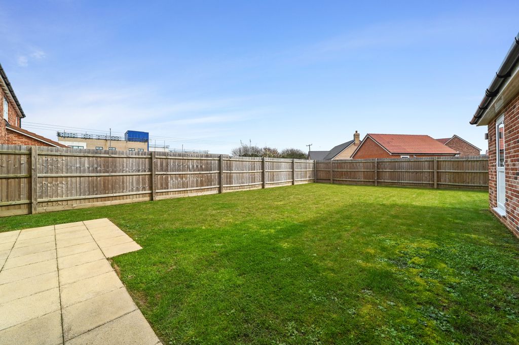 Property photo 3 of 30 Pt-Ja-2Chestnutclose-23