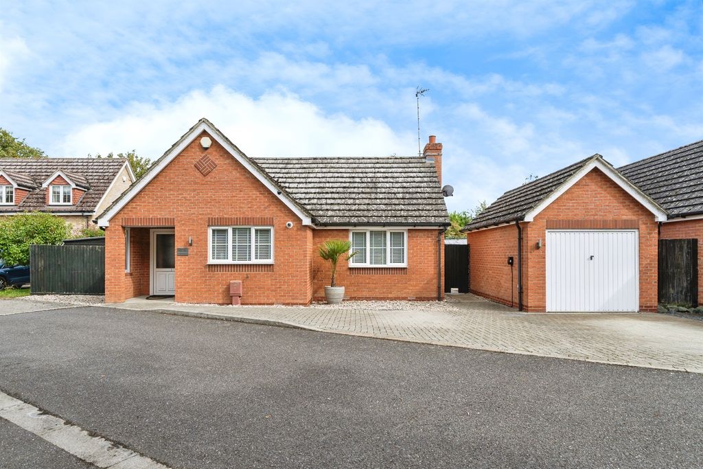 Property photo 1 of 19