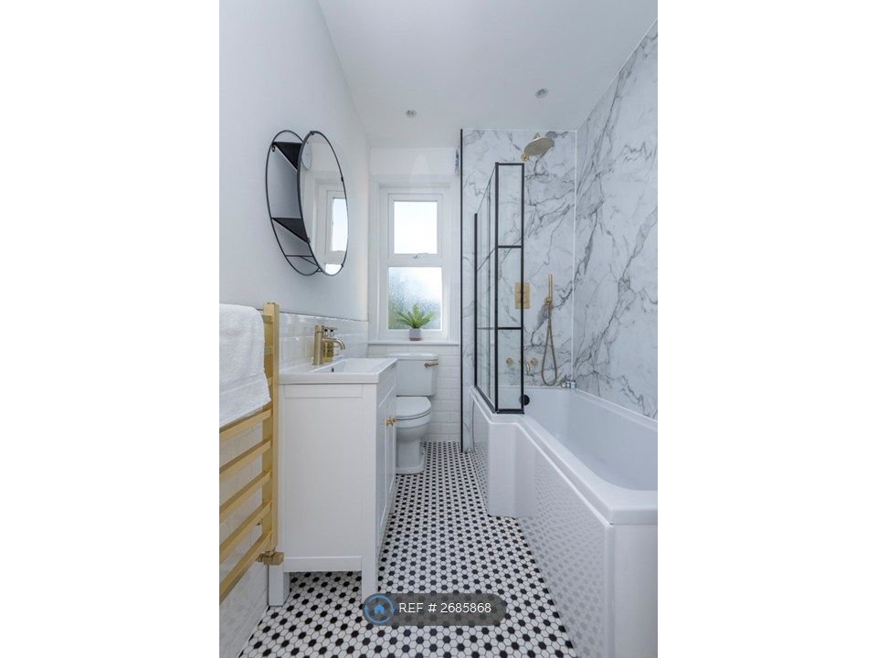 Property photo 1 of 35