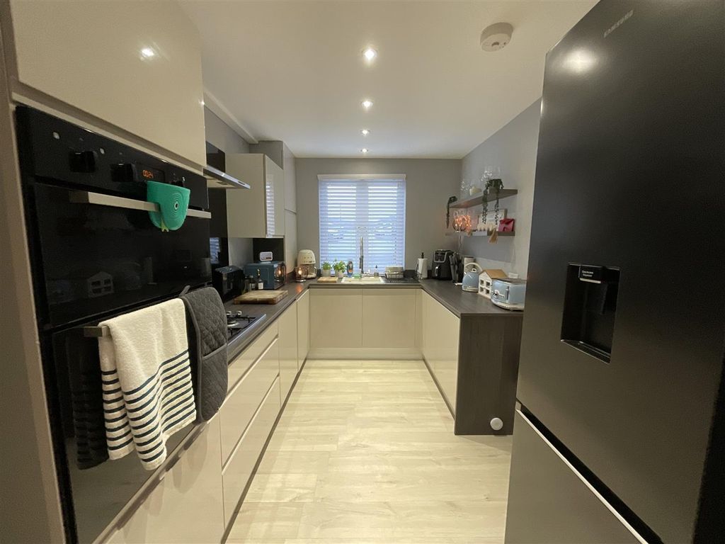 Property photo 3 of 21 Img_2346[1].Jpg