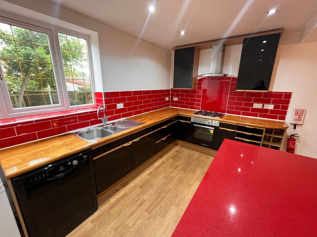 Property photo 3 of 14 Picture No. 03