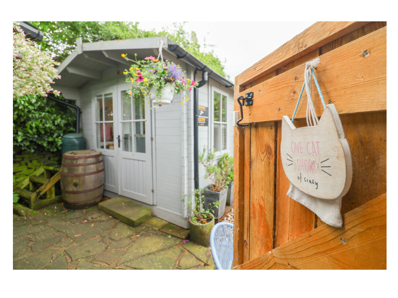 Property photo 2 of 31