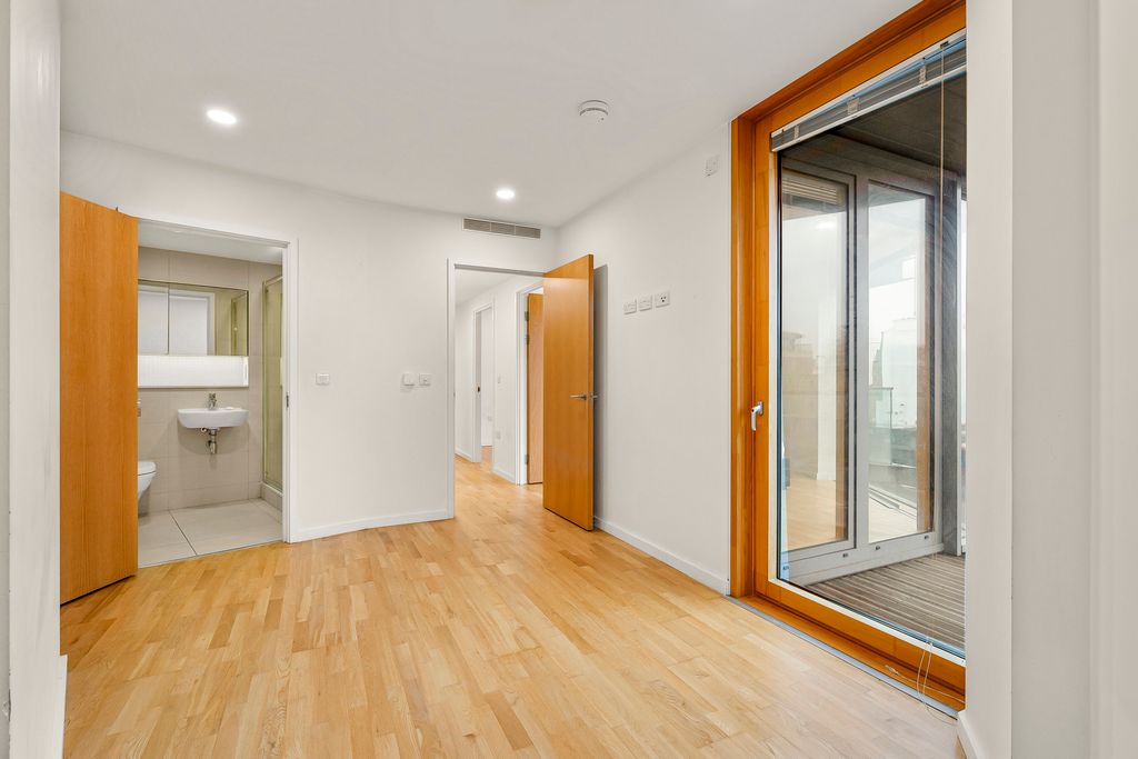 Property photo 3 of 11 Picture No. 08