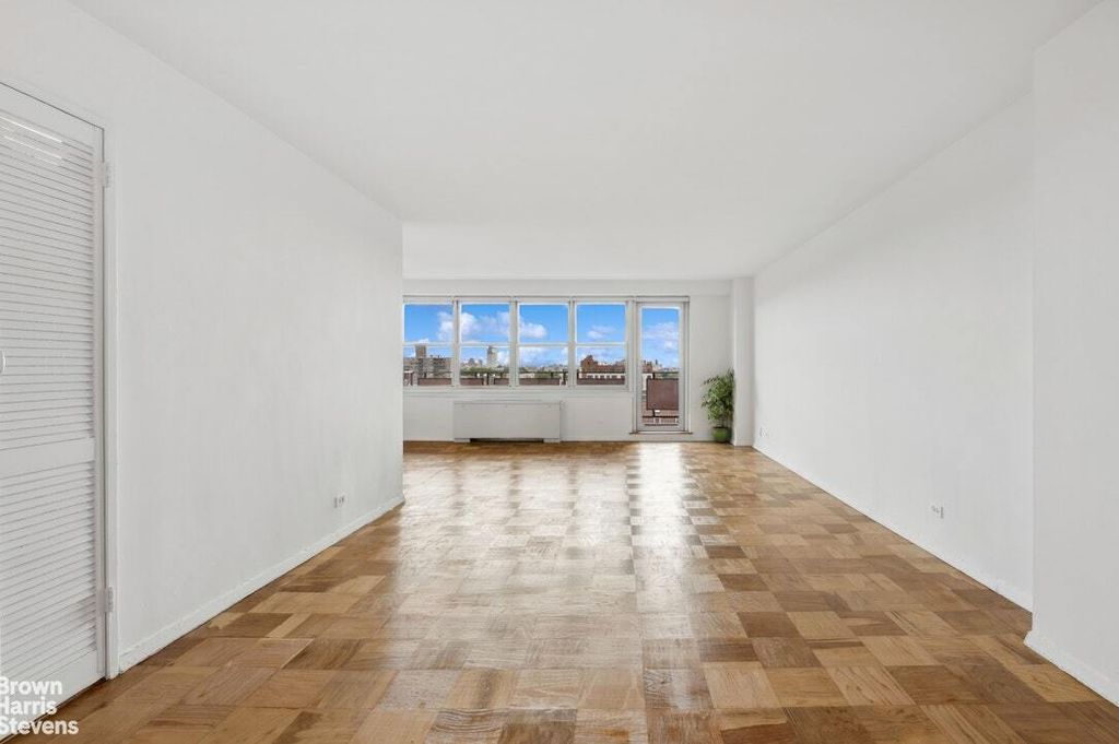 Property photo 3 of 17 <Alttext/>