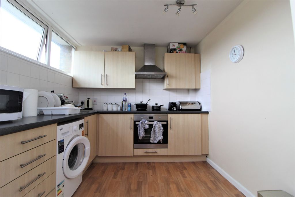 Property photo 3 of 6 1619682