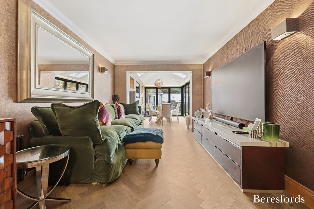 Property photo 3 of 28 Picture No. 26