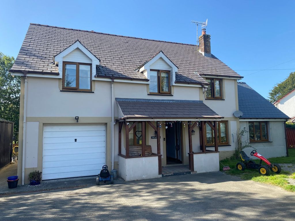 Property photo 1 of 11
