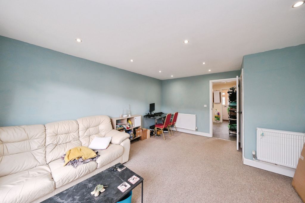 Property photo 3 of 20 Img_7946