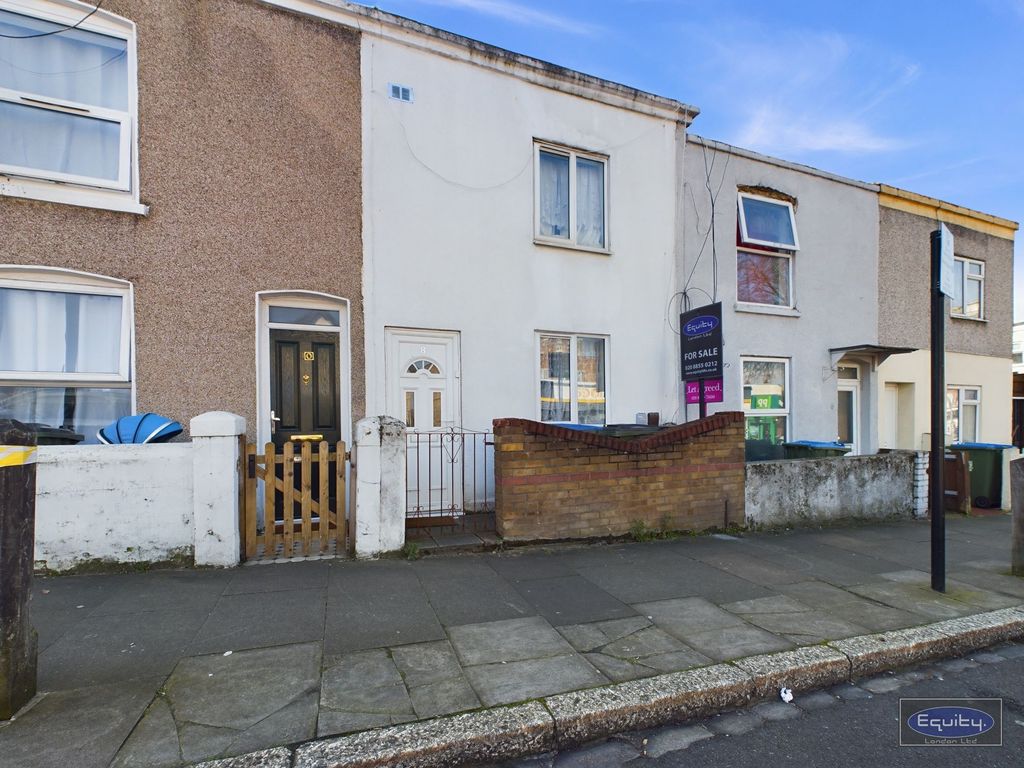 Property photo 1 of 12