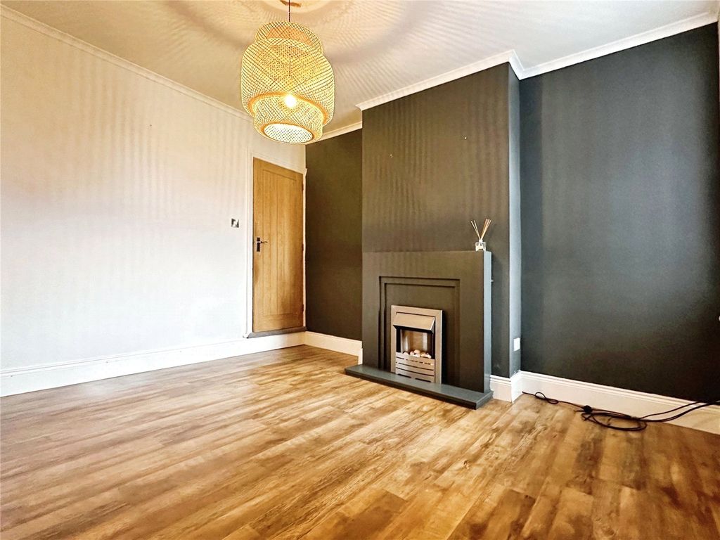 Property photo 3 of 12 Dining Room