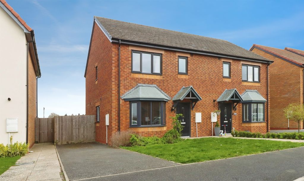 Property photo 1 of 20