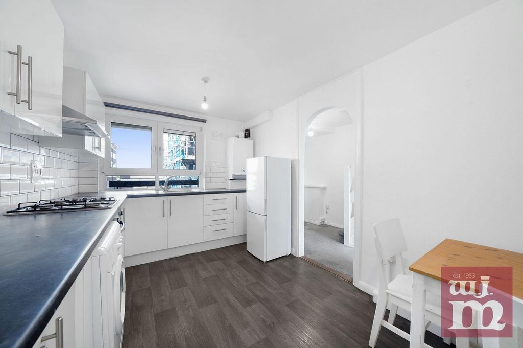 Property photo 2 of 10 Kitchen-Diner