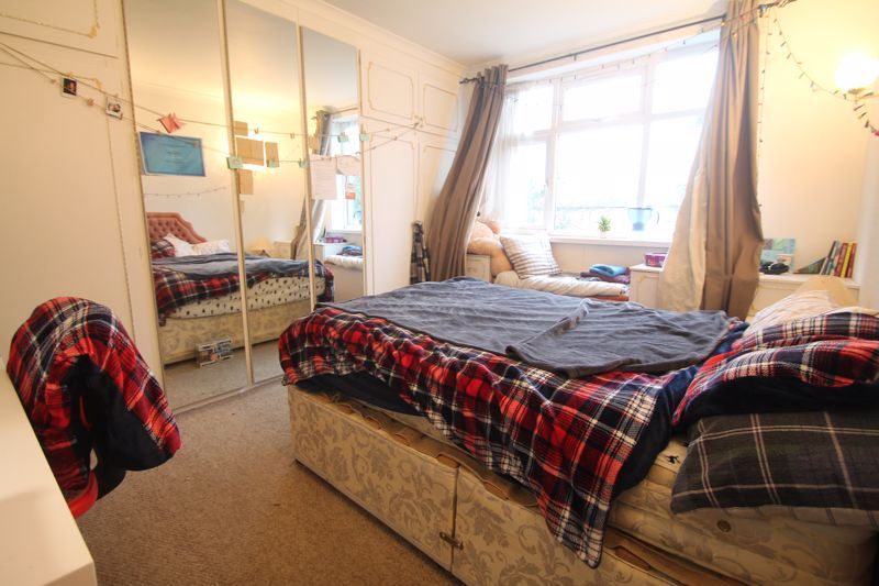 Property photo 2 of 9 Photo 8