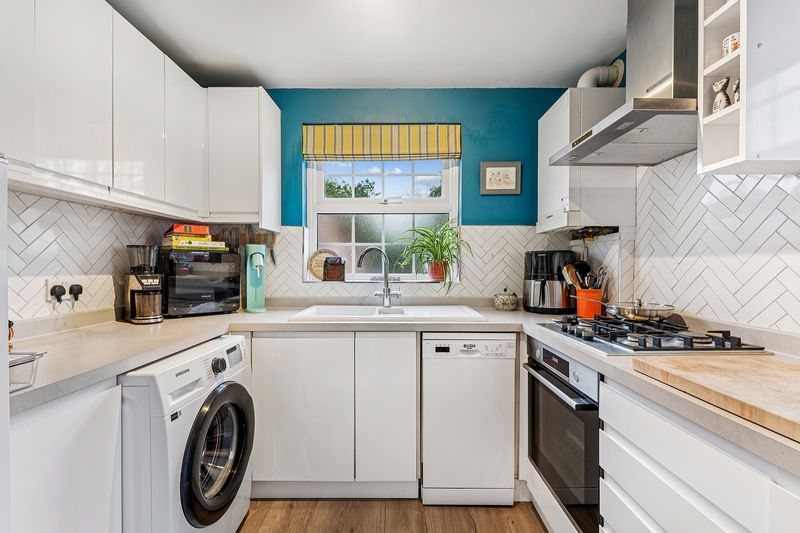 Property photo 3 of 15 Kitchen